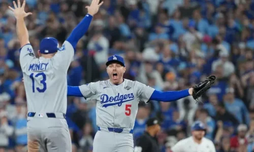 Dodgers Beat Blue Jays to Win Back-to-Back World Series