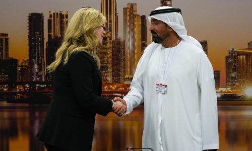 Emirates announces an order of 65 Boeing 777-9s with list price of $38 billion at Dubai Air Show
