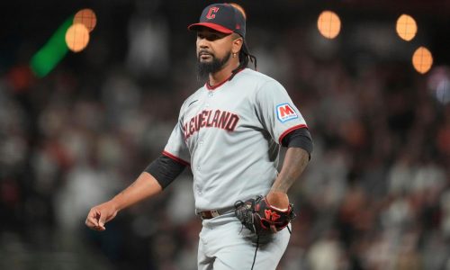 Emmanuel Clase, lanzador de Cleveland, arrestado en NY por presunto esquema de apuestas