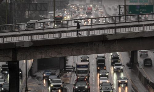 Business groups ask Supreme Court to pause California climate reporting laws in emergency appeal