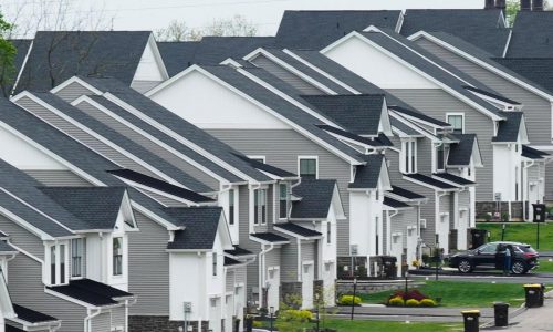 Federal agency boosts size of most single-family loans the government can guarantee to $832,750