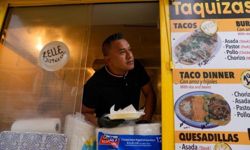 A Chicago street vendor couple has a defiant response to immigration arrests: Stick to the routine