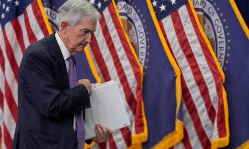 Sharp disagreements over economy threaten Federal Reserve interest rate cut
