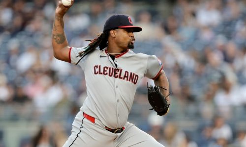 2 MLB pitchers indicted for sports betting; one arrested in Boston