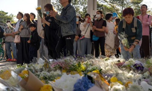 Autoridades investigan corrupción y negligencia por el incendio que dejó 128 muertos en Hong Kong