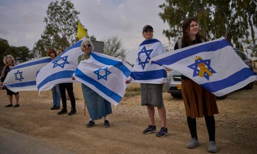 Netanyahu solicita un indulto mientras continúa su juicio por corrupción