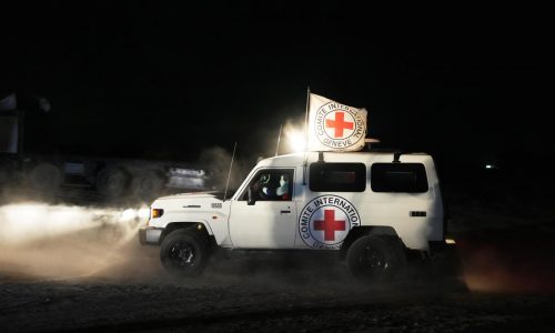 Funcionarios en Gaza dicen que recibieron los cuerpos de 15 palestinos devueltos por Israel