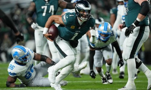 El único touchdown de Jalen Hurts lleva a Eagles a victoria 16-9 sobre Lions