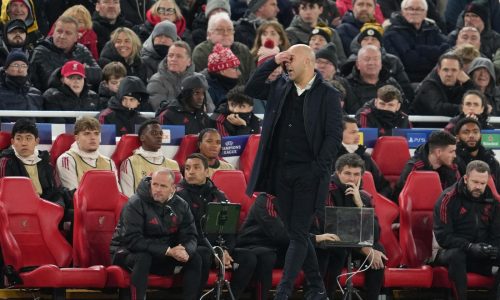 Arne Slot admite acusar la presión en medio de la mala racha de Liverpool