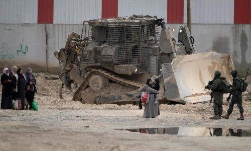 Israel may have committed war crimes in expelling West Bank refugees, human rights group alleges