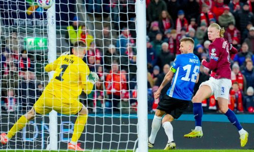 Dos goles de Haaland acercan a Noruega a la clasificación para el Mundial