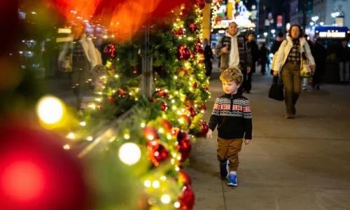 Nearly 200 Million Shoppers Expected to Hit Stores Thanksgiving Weekend