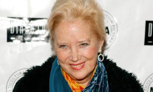 Sally Kirkland, stage and screen star who earned an Oscar nomination in ‘Anna,’ dies at age 84