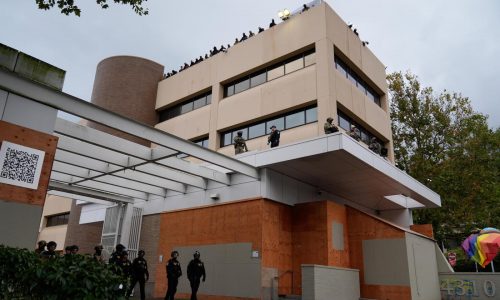 Gobierno de Trump apela fallo que prohíbe despliegue de tropas en Portland