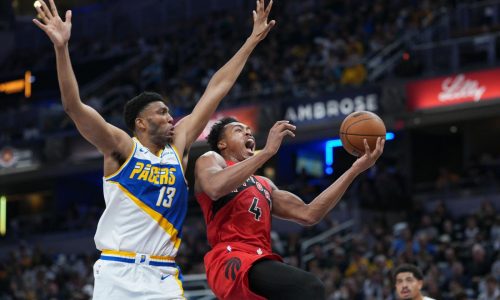 Raptors aplastan a diezmados Pacers 129-111 para concluir gira exitosa