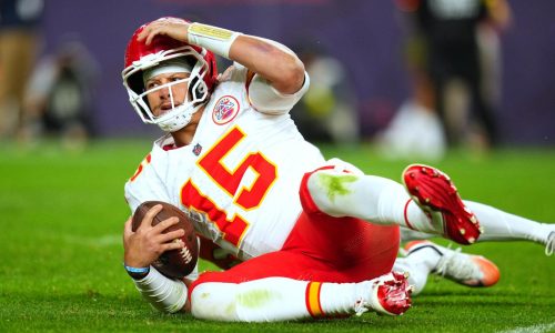 Mahomes y los Chiefs reciben a los indomables Colts pero no ceden ante el pánico