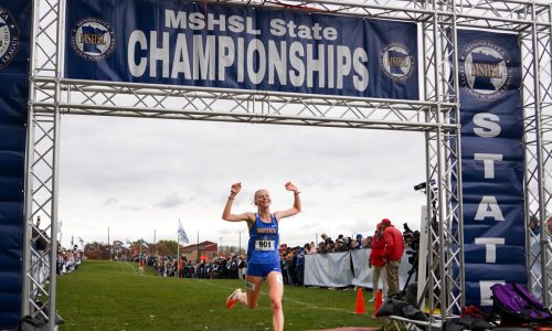 Girls state cross country: Wayzata’s Gullickson wins 3A title, Forest Lake’s VanAcker second