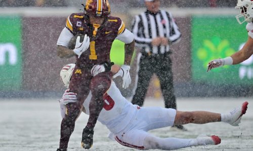 Gophers tighten grip on Paul Bunyan’s Axe with 17-7 win over Wisconsin