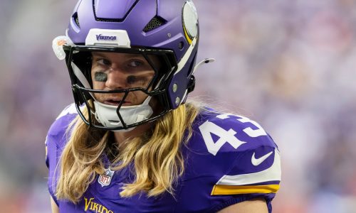 Vikings star Andrew Van Ginkel calls out ‘dirty play’ by the Lions