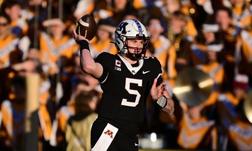 How Gophers quarterback Drake Lindsey is becoming clutch