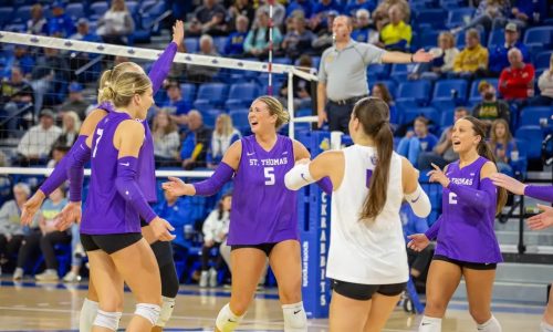Volleyball: Tommies reach Summit Final via 5-set semi thriller. One win from NCAA ticket