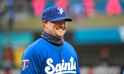 Twins finalize coaching staff, adding some familiar faces