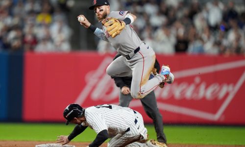 Report: Red Sox shortstop opting in to final two years of deal