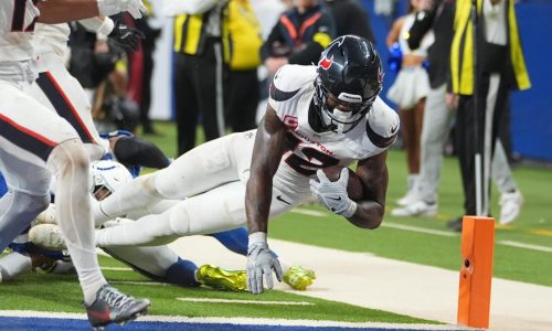 Texans frenan a los Colts y ajustan la carrera de la AFC Sur con victoria 20-16 en Indianápolis