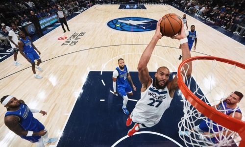 Timberwolves logran su 5ta victoria en seis juegos al vencer 120-96 a los Mavericks con bajas