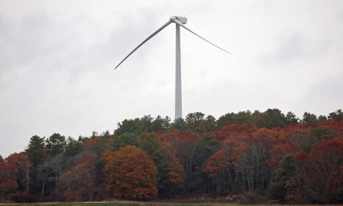 Massachusetts turbine blade collapse has wind energy critics fuming