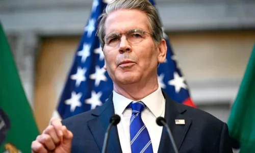 Treasury Secretary Says Trump’s $2,000 Dividend Proposal May Come Through Tax Cuts