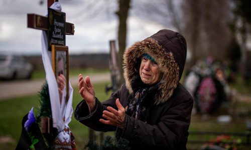 El plan de paz para Ucrania ensombrece el ánimo en una nación devastada por la guerra