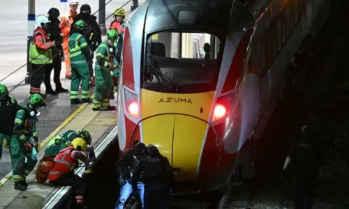 UK Train Stabbings Injure 9, Police Arrest 2 Suspects