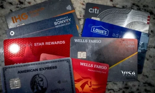 US Consumer Credit Profiles Diverge as Both Low- and High-Risk Borrowers Rise