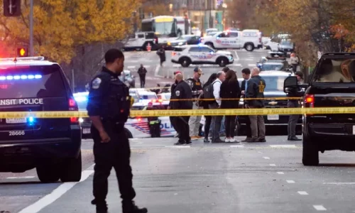USCIS Stops Processing All Afghan Immigration Requests After DC National Guard Shooting