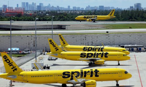 Spirit, Frontier offer steep air travel discounts in Black Friday dogfight