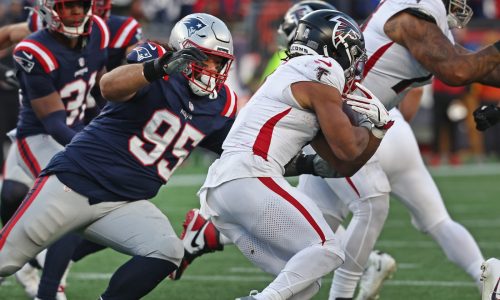 Patriots defense fixes slows starts, barely survives late in win over Falcons