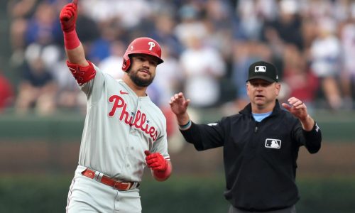 Red Sox free agent target Kyle Schwarber returning to Philadelphia Phillies