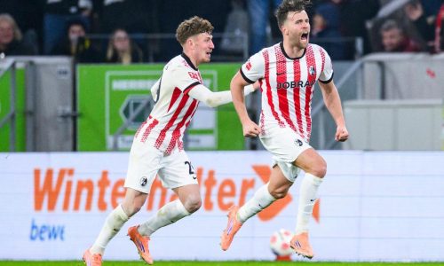 Höler anota golazo con el Freiburg para frustrar a un Dortmund con 10 hombres