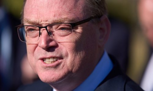 Hassett: Trump free to offer opinions on Fed policy