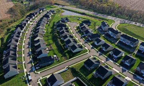 Mortgage rates hit 2025 low  