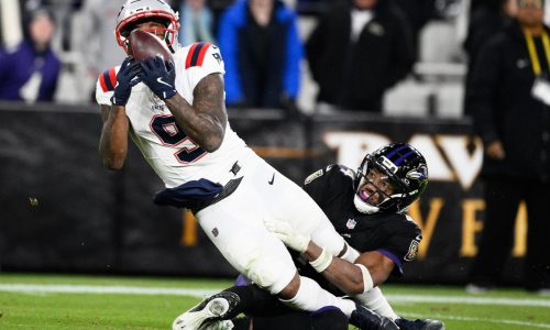 Patriots’ Mike Vrabel received unsatisfying explanation from officials after non-penalty