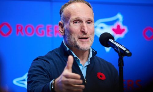 Tras la Serie Mundial, Mark Shapiro recibe nuevo contrato de 5 años como presidente de Azulejos