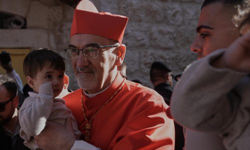 Miles acuden a Belén a revivir el espíritu navideño tras dos años de guerra en Gaza