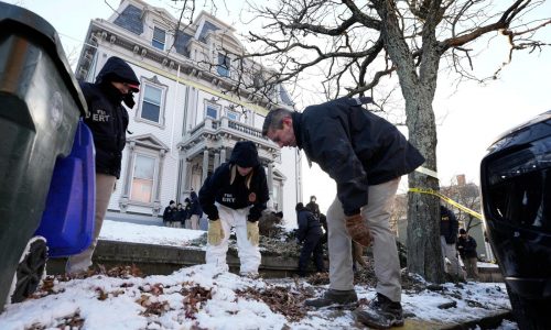 Tiroteo en Brown University deja a estudiantes y comunidad frustrados con respuesta policial