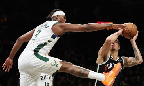 Nets aplastan 127-82 a Bucks e igualan récord de franquicia por margen de victoria
