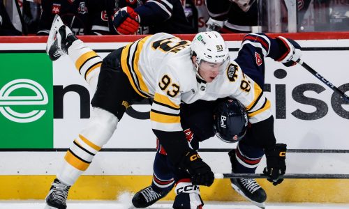 Bruins keep rolling with 6-3 win in Winnipeg