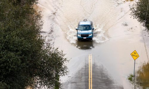 Poderosa tormenta invernal amenaza California mientras se acerca la Navidad