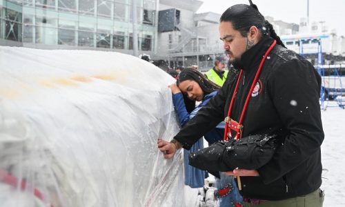 Artefactos indígenas devueltos por el Vaticano serán exhibidos en Canadá