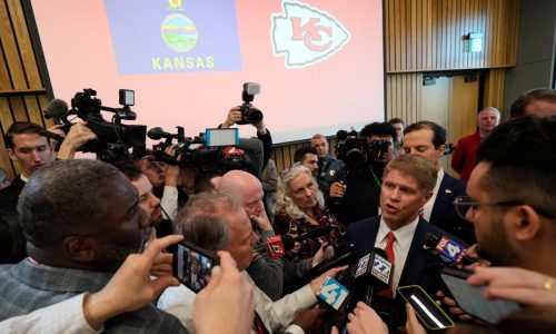 Decisión de los Chiefs de dejar Kansas City deja desolados a los aficionados de Missouri